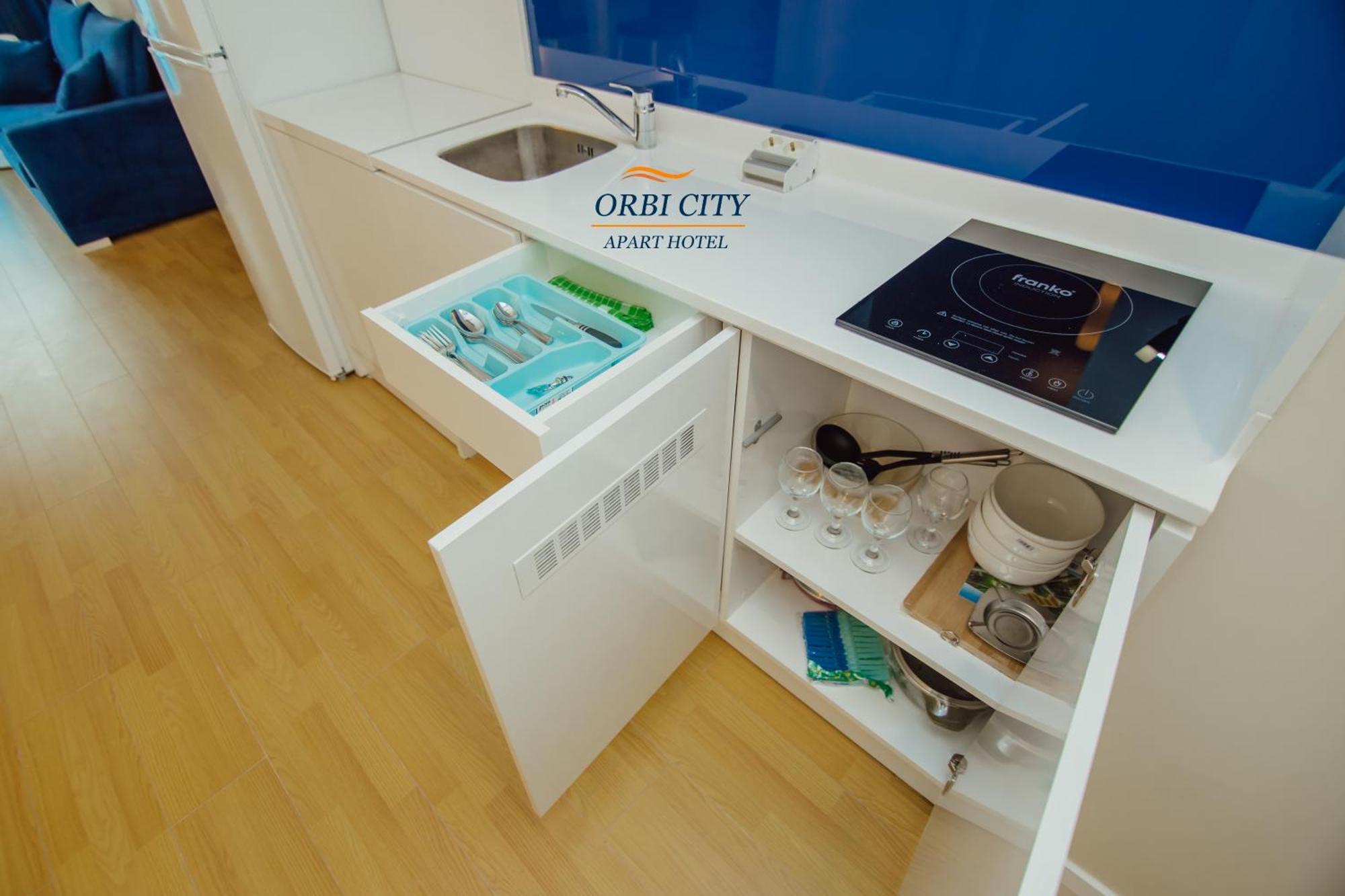 Apart-Hotel Orbi City Батуми Экстерьер фото